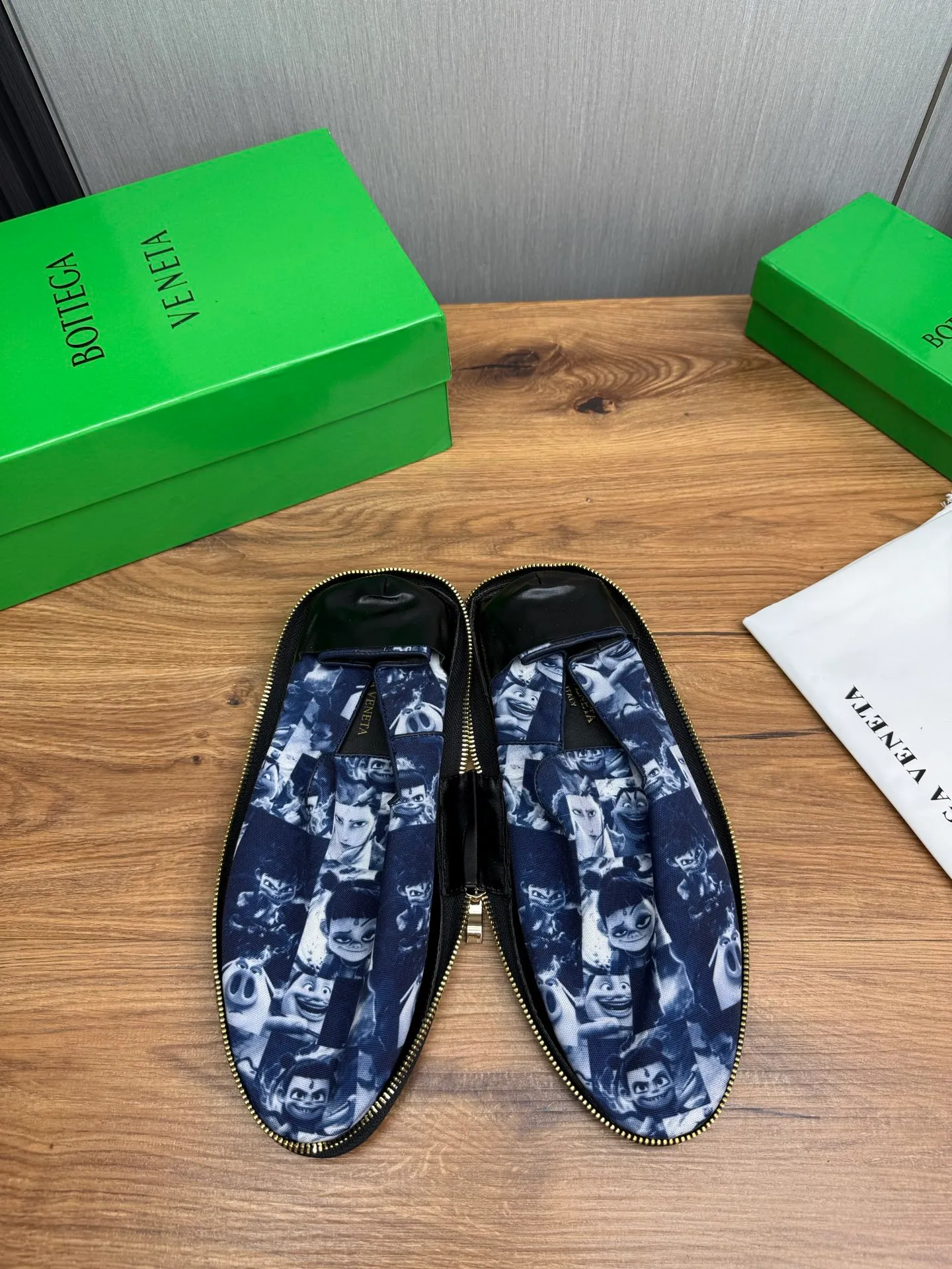 Men's shoes 💰460💰 BV - popular wallet shoes 👟 Casual, fashionable and comfortable 🔗 Good partner for travel ✅ Imported Nezha series printed fabric + imported cowhide. Original rubber outsole, available all year round 👏 Size: 38-45 (38.45 custom-made, non-refundable)